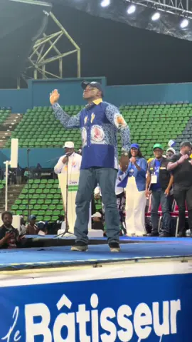 [STADE DE FCV] - Notre champion Brice Clotaire OLIGUI Nguema en pleine démonstration de ses talents de danseur 🇬🇦🇬🇦 #CBON #G2 #12avril2025 #BriceClotaireOliguiNguema #coordinationprovinciale #franceville🇬🇦 #oliguinguemapresident🇬🇦🇬🇦 #hautogooué #EnsemblePourLeChangement #gabon🇬🇦 #electionpresidentielle2025🇬🇦 