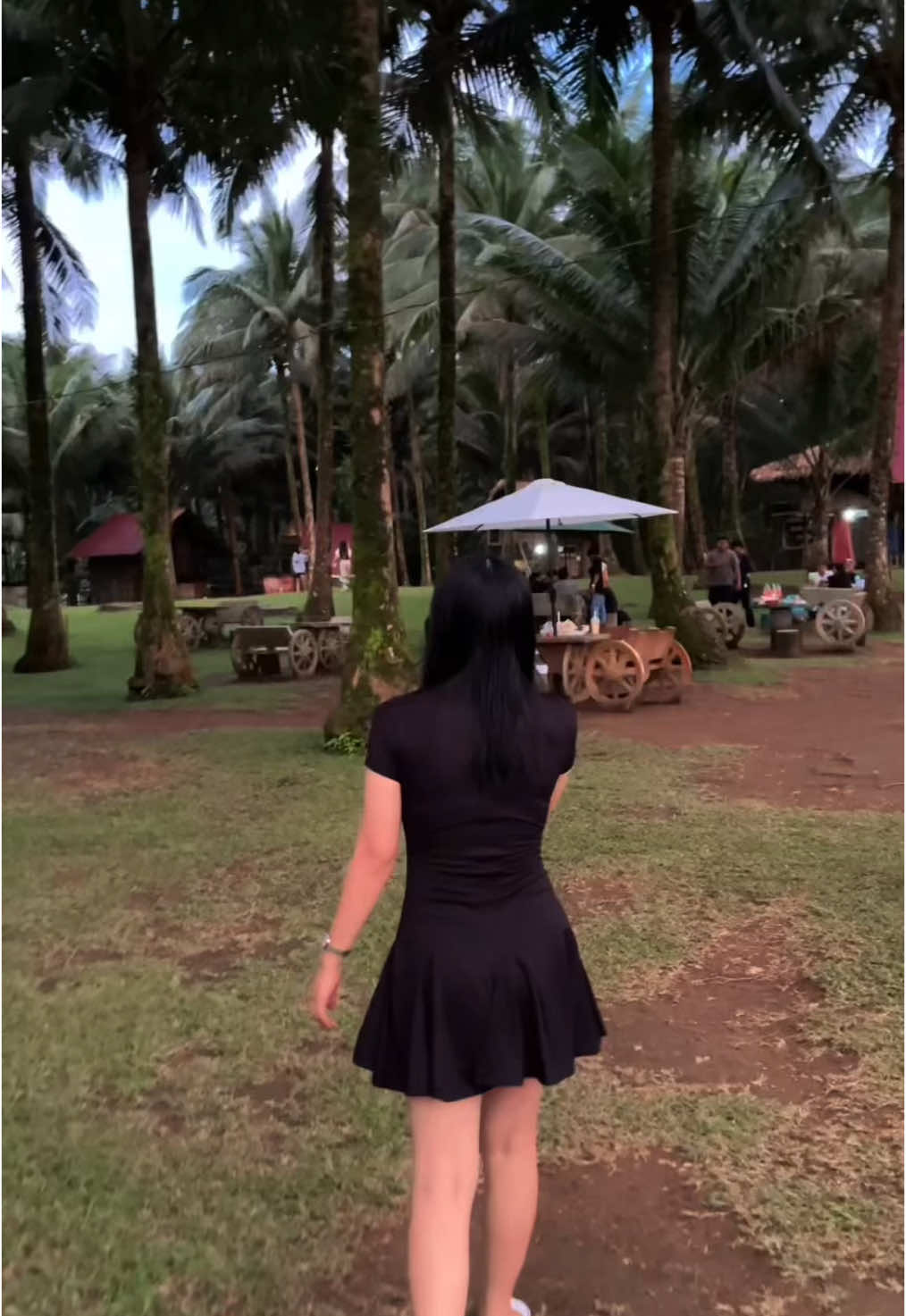 cute nitong skater mini dress, nakaka-sexy at ganda tingnan!!! check niyo na yellow basket ko, mura nalang tas free shipping pa huhuhu!!! 🥹🫶 #smallaffiliatehere #tiktokaffiliate #minidress #fyp #xyzcba #earning #everyone #makeitviral 