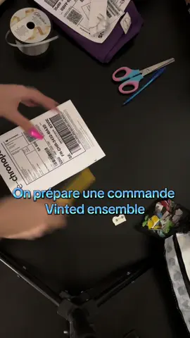 Pour toutes les prochaines commandes je mettrais un petit cadeau ☺️ Vinted : soblger #entraide #colis #vinted #vintedfr #vintedtips 