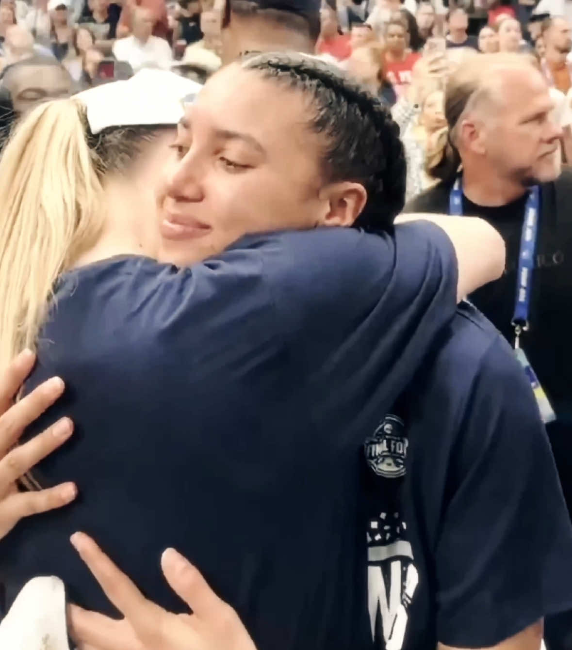 they did it. peanut butter and jelly. signed out. 🥹 #paigebueckers #azzifudd #paigebueckersedits #azzifuddedit #uconnwbb #fyp #pazzi #viral #frankocean #foryou #uconnhuskies #pazziedit #wcbb #dontflop #vsp #videostar #paigebueckersedit #uconnwomensbasketball @Paige Bueckers @Azzi Fudd  