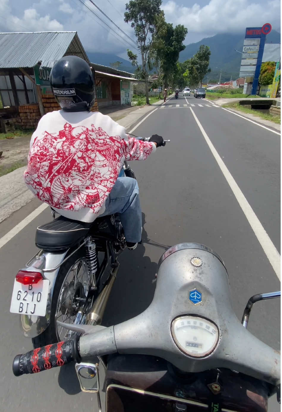 telomoyo syahdu✨ #britishstylemotorcycle #smallengineterror #scramblernsled #customculture #scramblerindonesia #britishstylemotorcycleindonesia #fyp 
