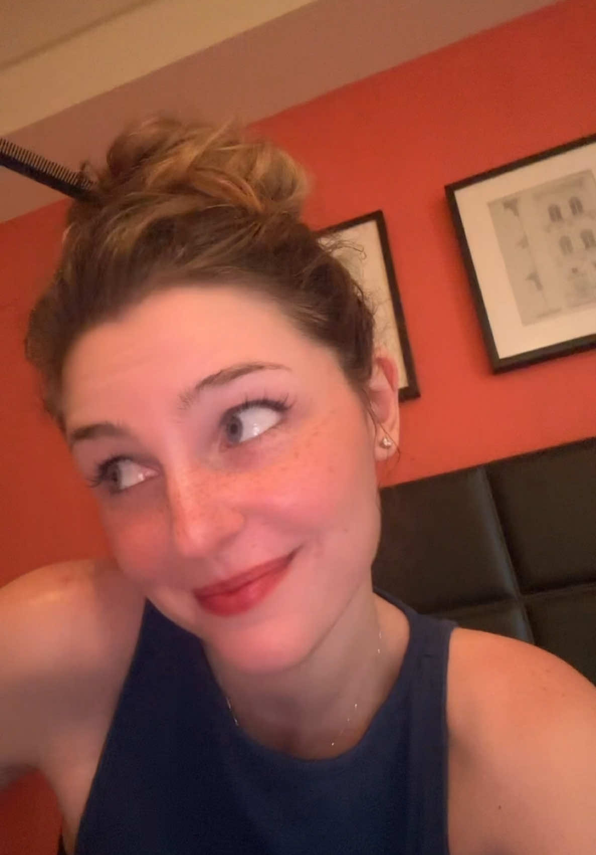 Y los hablo (casi) todos con fluidez 😌 #idiomas #idioma #chiste #mexicotiktok #chistosa #humormexicano 