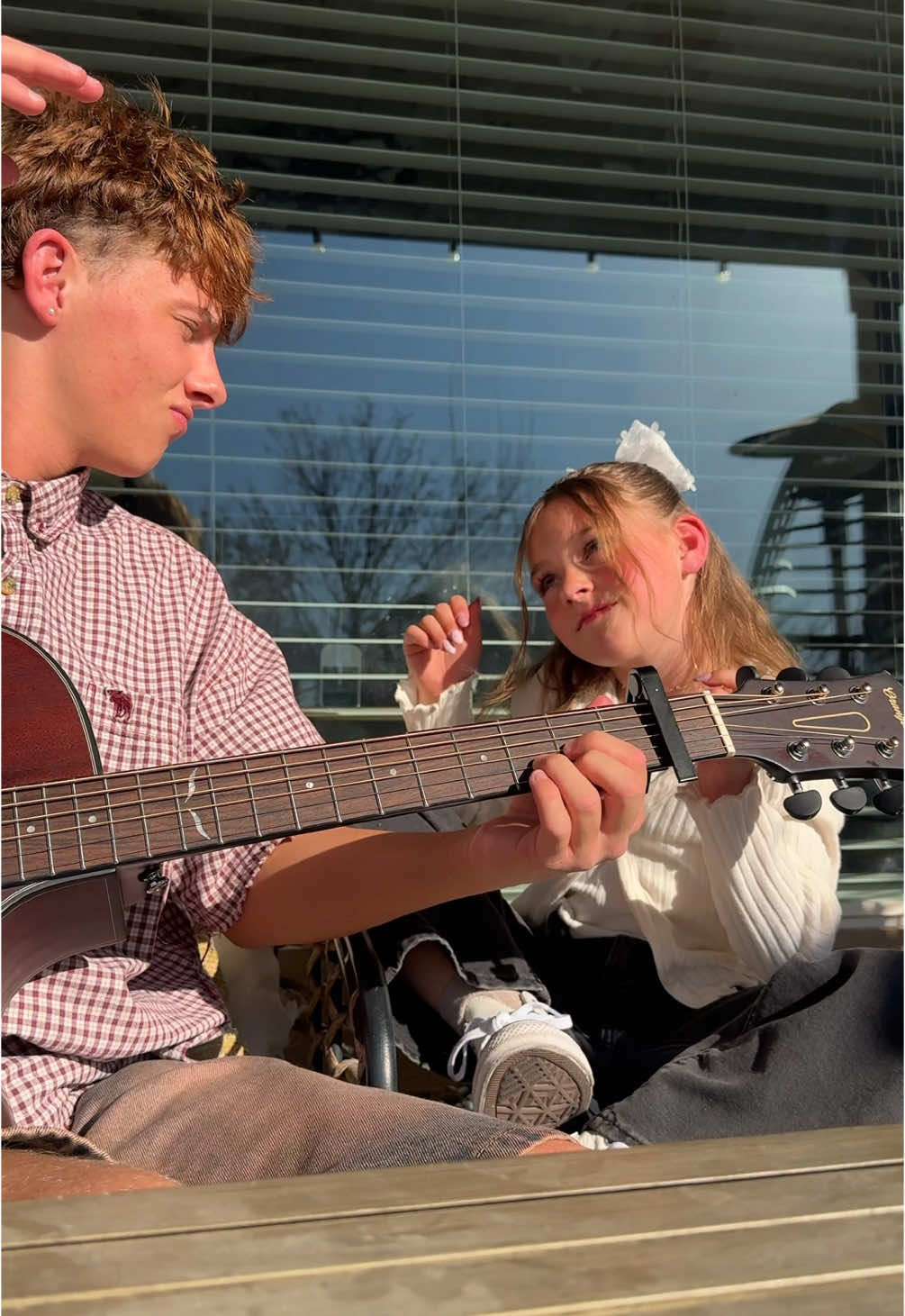 don’t worry she sings too #singing #Siblings #littlesister #Love #guitar #cover #song #music #sunday 