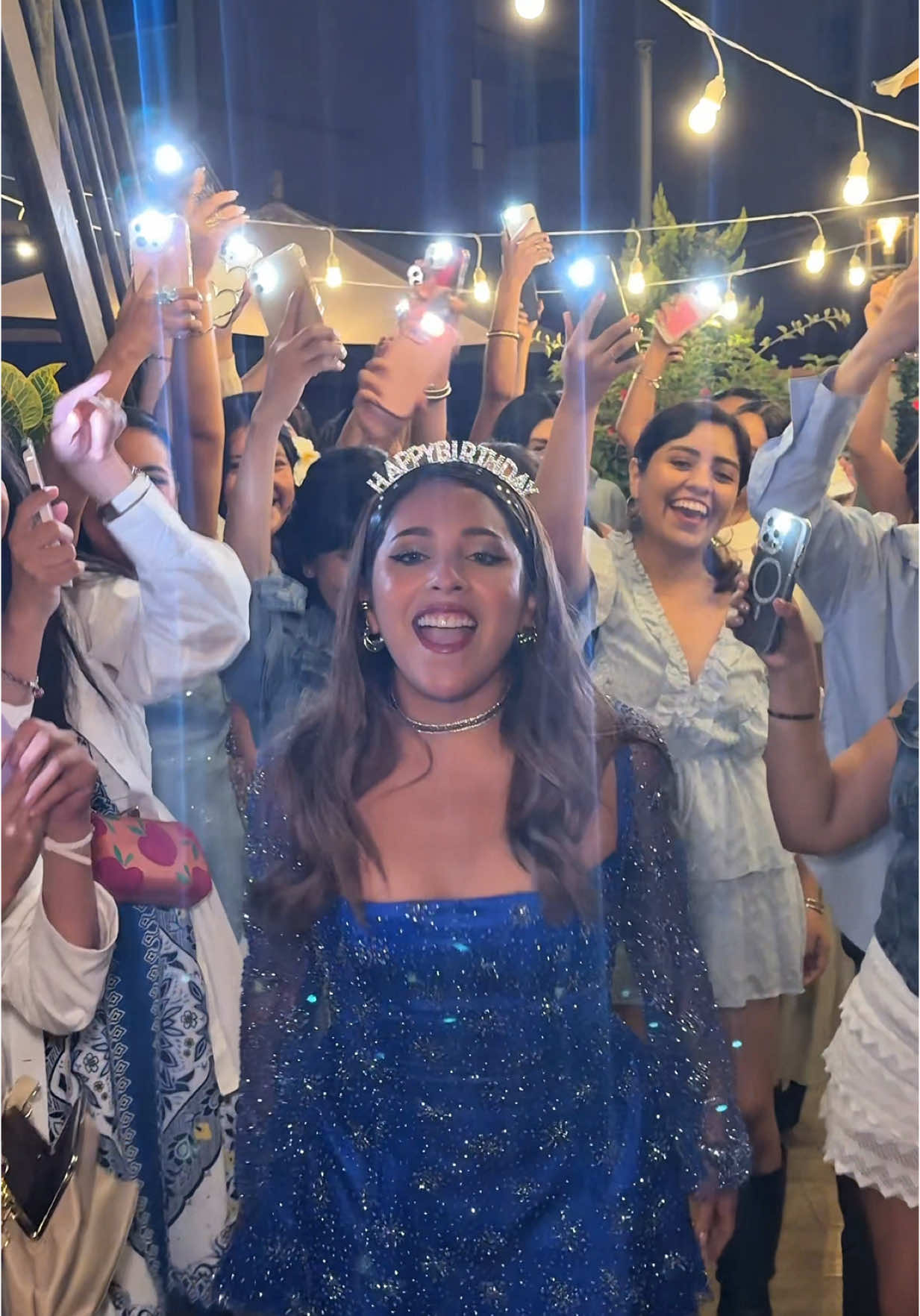 Happy birthday to me ✨💕😘 quieren ver el clip de la piñata? XD