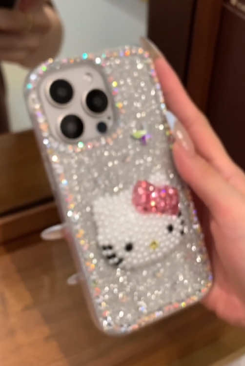 My Bling handmade kitty iPhonecase😻💕✨ #glitter #bling #hellokitty #hellokittylover #kitty #kittycat  #iphonecases #phonecase #fyp #girlthings #foryoupage #ins #iphonephonecase #iphonecover #iphonecasing #tiktokfinds  #iphone11case #iphone12case #iphone13case #iphone14case #iphone15case #iphone11promaxcase #iphone12promaxcase #iphone13promaxcase #iphone14promaxcase #iphone15promaxcase #iphone16promaxcase #iphone17case 
