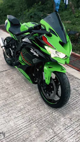 #zx25r #kawasakininja #fyp #4cylinder 