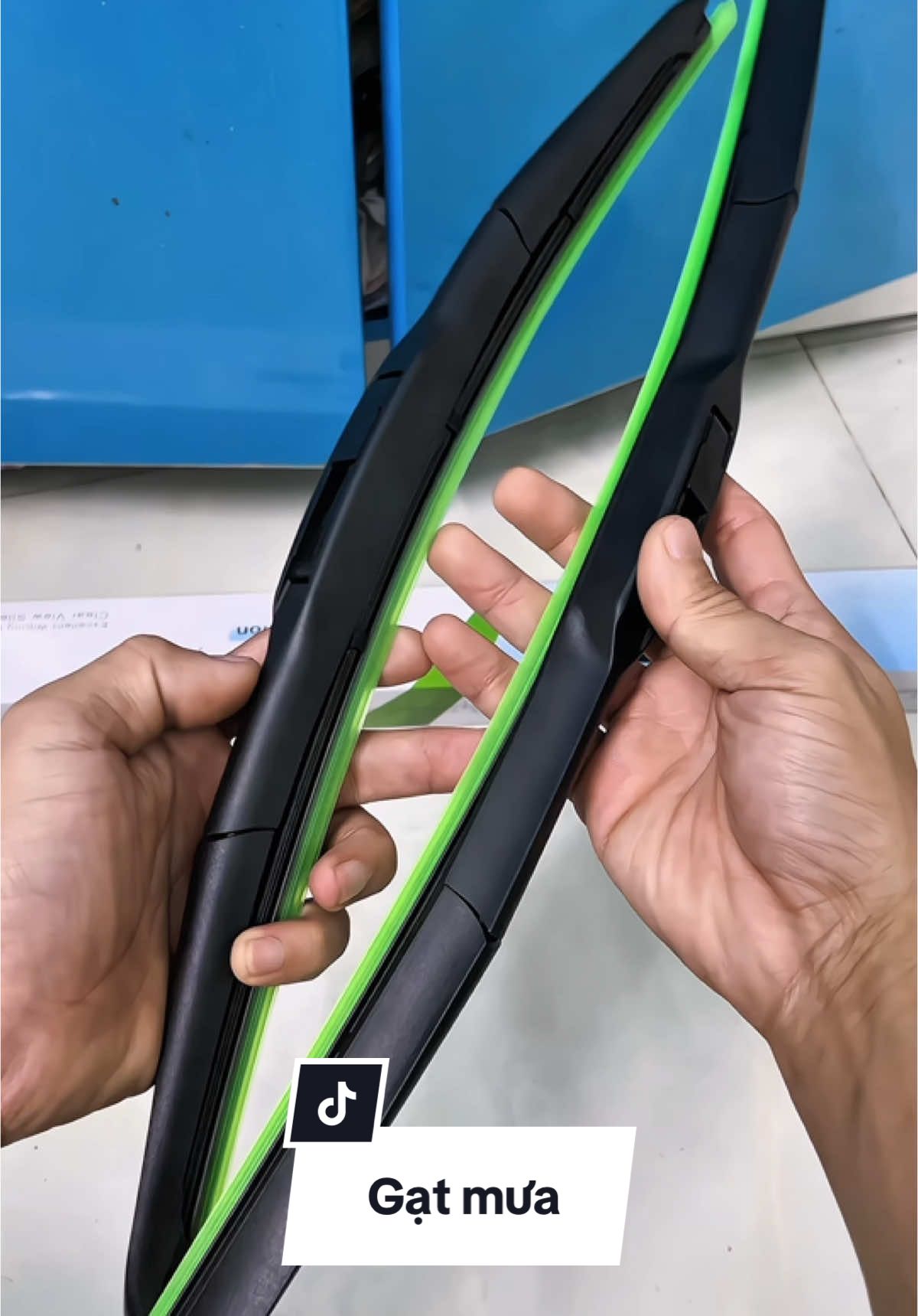 Bộ gạt mưa 3 khúc lõi thép cho ô tô các loại. #gatmua #gatmuaoto #gatmua3khuc #gatmuaxehoi 