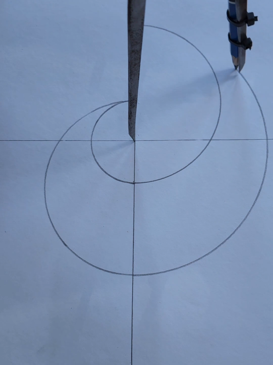 Drawing a drawing woodworking Tips. #woodworking #DIY #carpentry #tips 