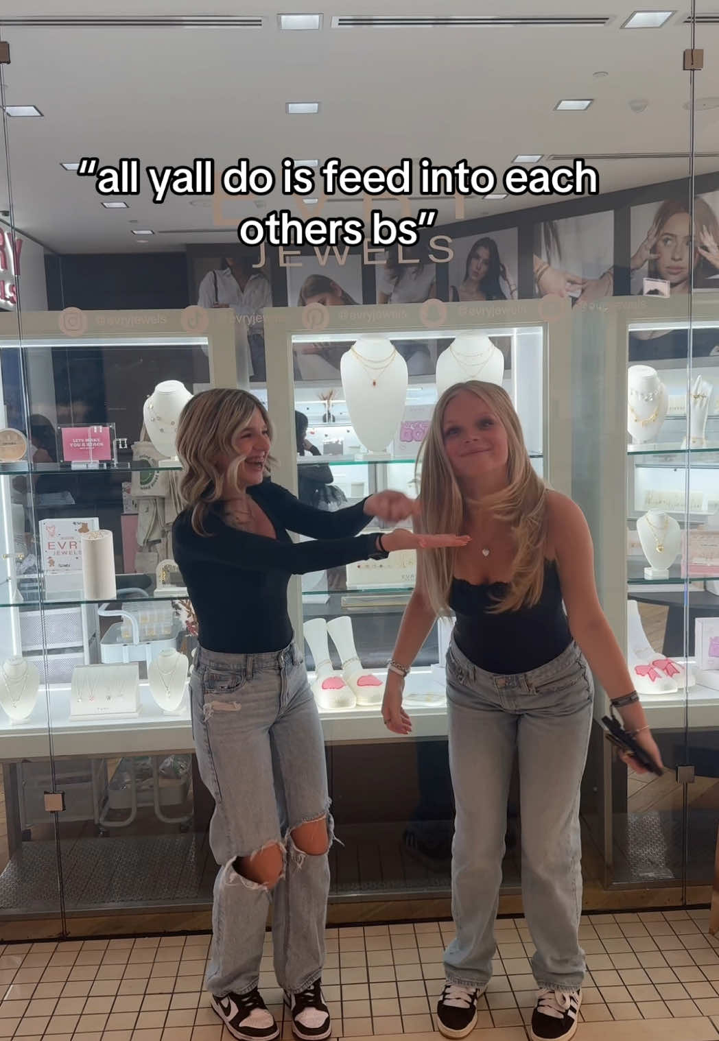 yess @shannon@olivia @EVRY JEWELS #fyppppppppppppppppppppppp#shopping#mallhaul#yummy#fyp#relatable#real#gocrazychallenge#feed#bs#rylee 