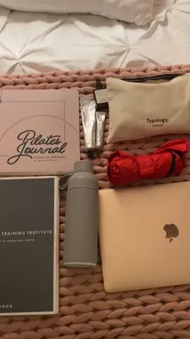 From boutique studio to clinical setting—loaded a Wunda Chair in my trunk and made the leap. Ride with me from Venice to Hollywood.#pilatesinstructor #blackgirlpilates #clinicalpilates 