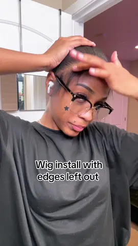 Tbh I’ve only done this method like twice but only I do it bc these wigs be shaped funny for my hairline I have to improvise  #wig #wiginstall #lowhairline #naturalhair #edgestutorial #wiginflunecer 