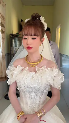 Đưa em về dinh #bungluctrandesoctrang #studioaocuoithiara #dauxinh 