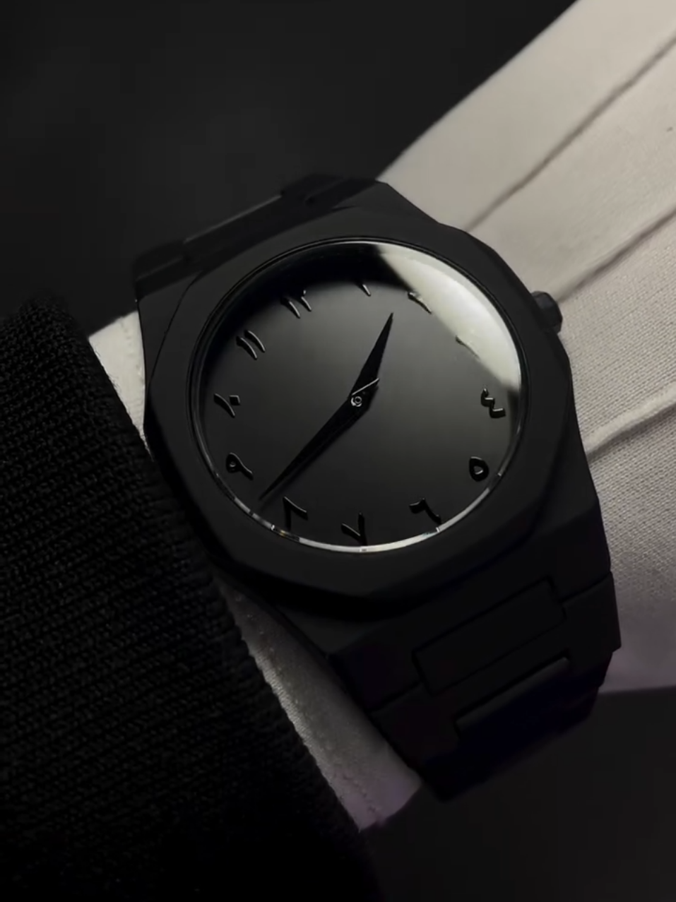 Aura is ♾️ 🥵 . . . #explore #fyp #blacklover #aurawatch #aura #luxurydesign #wkstore #watchespakistan #luxurywatches #luxurylife #blackarabicwatch #watch 