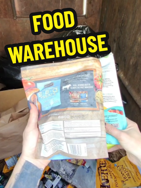 IVE NEVER FOUND ANYTHING EXPIRED HERE.. #dumpsterdivingmama #DUMPSTERDIVING #DUMPSTERDIVER 