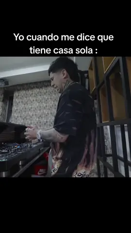 westcol bailando #westcol #dj #westcolclips #westcoltiktoker #clip #casasola #girls #fyp #paratii #feed 
