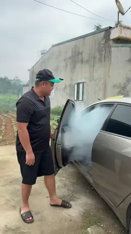 Máy xông khói khử mùi diệt khuẩn nano bạc dùng cho ô tô phòng ngủ rất tiện #mayxongkhumuidietkhuanoto #maytaokhoi #maykhumuioto #khumuidietkhuan 