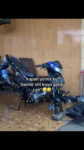 mbok di kasih tutor e cah😭🙏 #zazan150tu #fypage #mxsoloraya #mxsolorayastyle #bismilahfyp #mxsolostyle #fyp #mxsolorayastyle🔥 #kartasuraraceway #mxprostreet #mxkingindonesia #mxkingsolostyle 