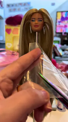 #CapCut #barbie #reroot #dollhair #saran #dollhair #longhair #rerooting #styling #hairstyling #barbiefashionista #thedollplanet #thedollplanethair 