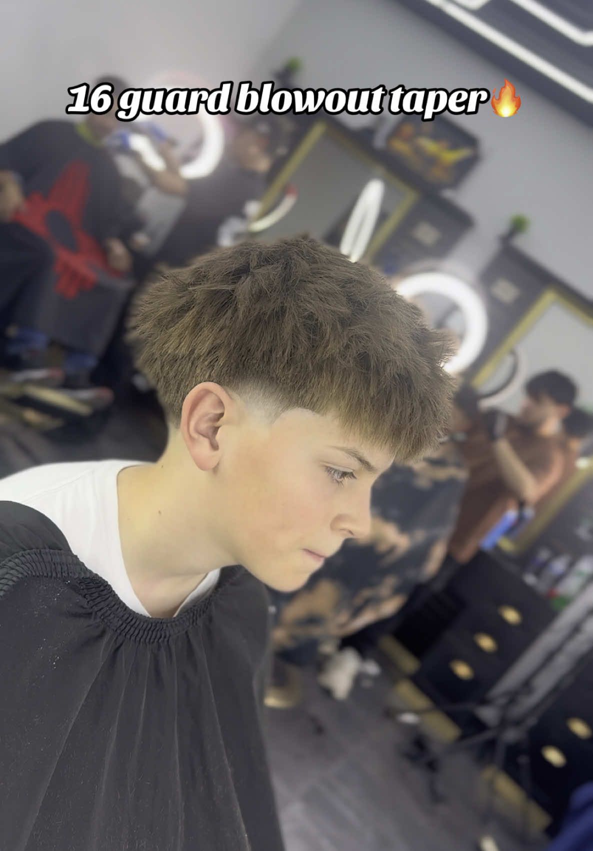 16 guard blowout taper🔥🔥 #16guard #blowouttaper #blowout #barber #tranformation #abqbarber #nm #abq #texturedhair #taper ##64barberstudio #texturedfringe #fypシ #fyp #ask4barberariel 