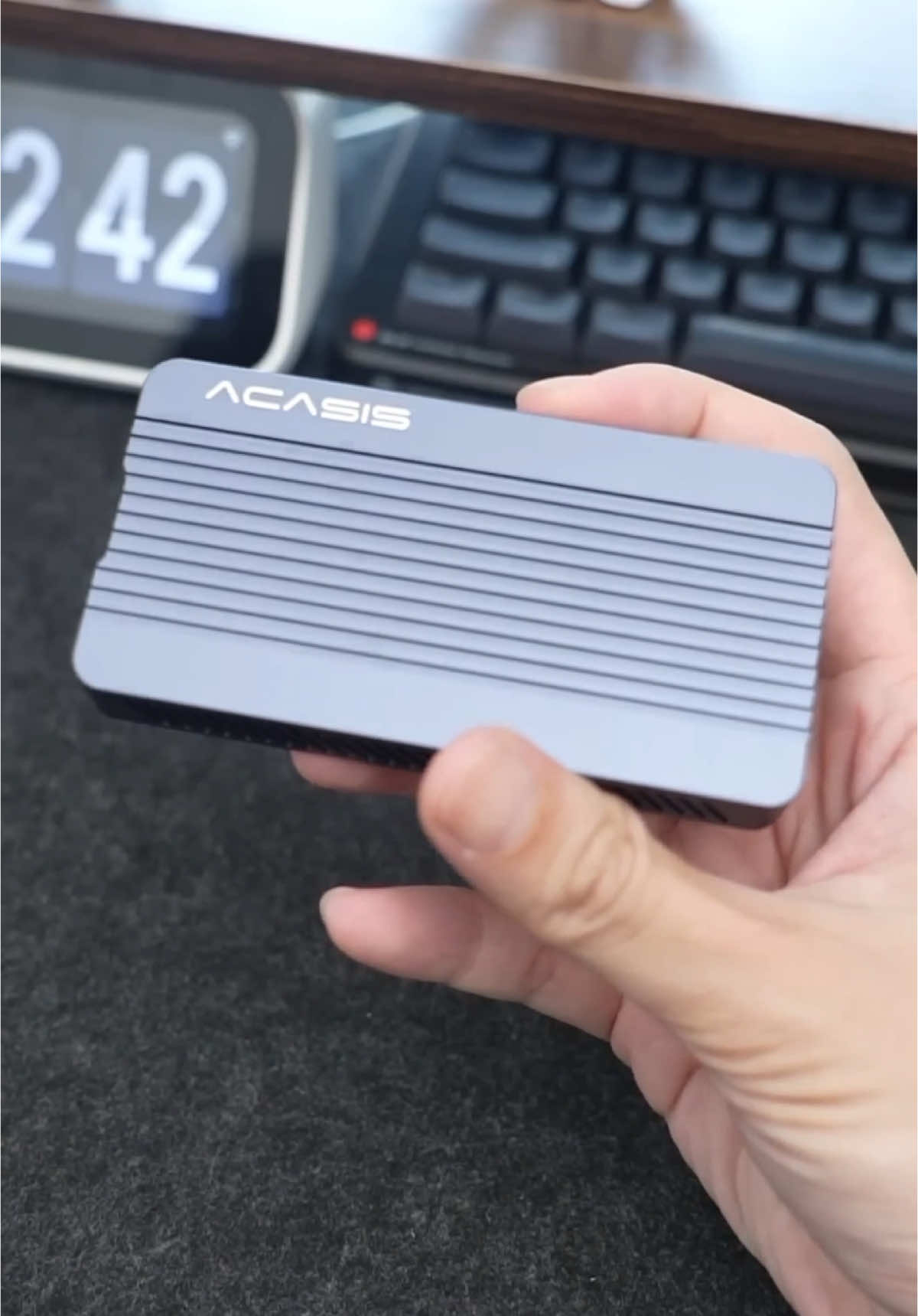 ACASIS Thunderbolt 4 NVMe M.2 SSD Enclosure 40Gbps. #TikTokShop #TikTokFinds #TrendingProducts #MustHave #TikTokMadeMeBuyIt #ShopNow #ViralFinds #BestDeals #HotDeals #OnlineShopping #TikTokShopFinds #ProductReview #ViralProducts #ForYou #FYP #FYPTrending #FYPViral #ForYouPage