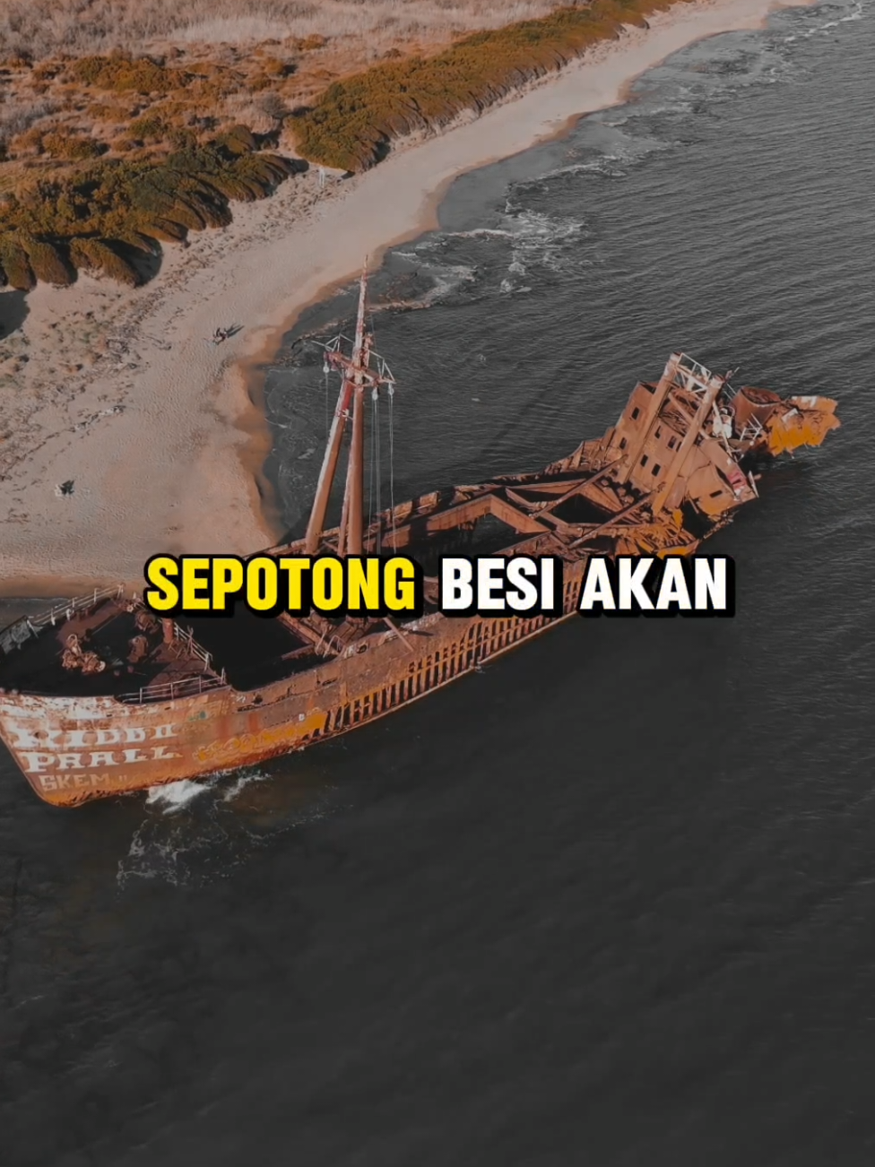 Jangan biarkan pikiranmu menjadi beban yang merusak dirimu sendiri. Percayalah, setiap hal yang terjadi sudah ditulis oleh penulis skrip yang terbaik. #MotivasiHidup #RenunganDiri #SelfReminder #QuotesMotivasi #MindsetPositif #BijakMenghadapiHidup #FYP #Inspirasihidup