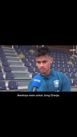 dan masih ada yang meragukan nasionalisme padahal mees kebanggaan itu bisa membela Indonesia  @M. #meeshilgers #mees #lewatberandamu #berandafyp #ayodongfyp #gapernahfyp #4youpage #viraltiktok #viral #fypシ゚ #xyz #lewatberandafyp #xyzabc #ramaikan #fyp24jam #fypシ゚viral🖤tiktok #pemainabroad #pemainindonesia