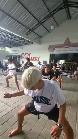 sisa kemarin latihan #garudawisnusatriamuda #gwsmlovers👹 #waroksuromenggolo #fypviralシ #xzbca #4upage #masmajid #pakeronsumberarum 