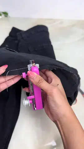 Mini manual sewing machine easy to carry at home and travel Multi functional mini portable sewing machine#manualsewingmachine 