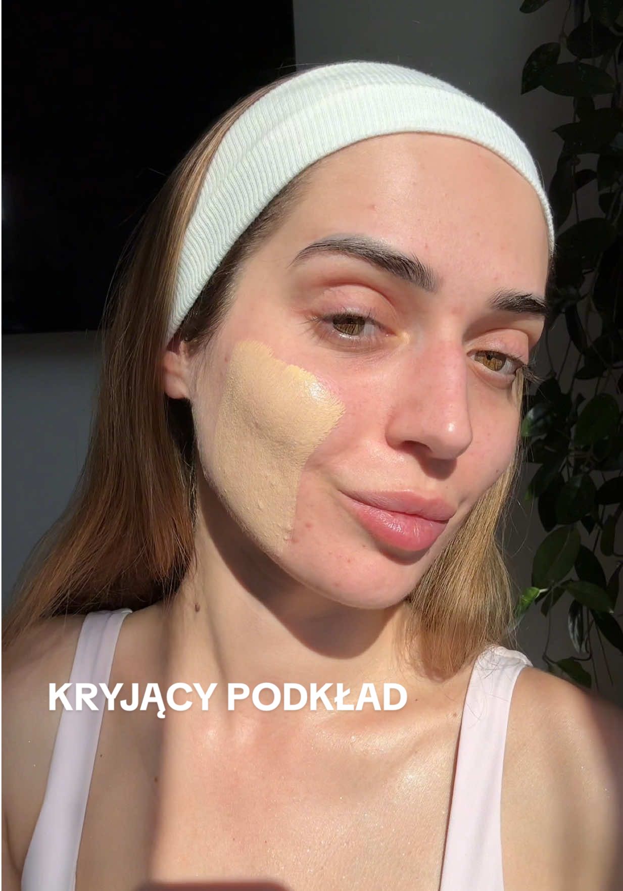 Ten podkład to mój totalny hit!🤍  Estée Lauder Double Wear Stay-in-Place daje nieskazitelne krycie, matowe wykończenie i trwałość przez cały dzień. Teraz w Douglas super cena 155 zł, tylko do 14 kwietnia! ✨ @Estée Lauder @douglas_polska .#PerfectFoundation #DoubleWear #EsteeLauder #reklama