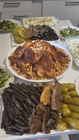 يسلم إيديكي حبيبت قلبي أم عمران الغالية بيتكم وسفركم عامرة بالأفراح يارب ❤️❤️❤️#عزيمة #عند_صديقتي 