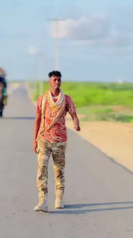 heesti  sima#fooryou #fooryou #fooryou #galmudugnimo💙🤍💚 #galkacyo_galmudug💚🤍💙 #murusadenimo🐎🇵🇷 #mudugnimo🇸🇱 #@Siman military🇸🇴🥷💪 