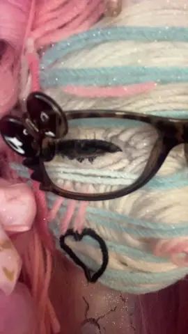 Paper +yarn makeup💓 #papermakeup#yarnmakeup#yarnmakeuptransition #notebookpapermakeup#creativemakeup#fyp 