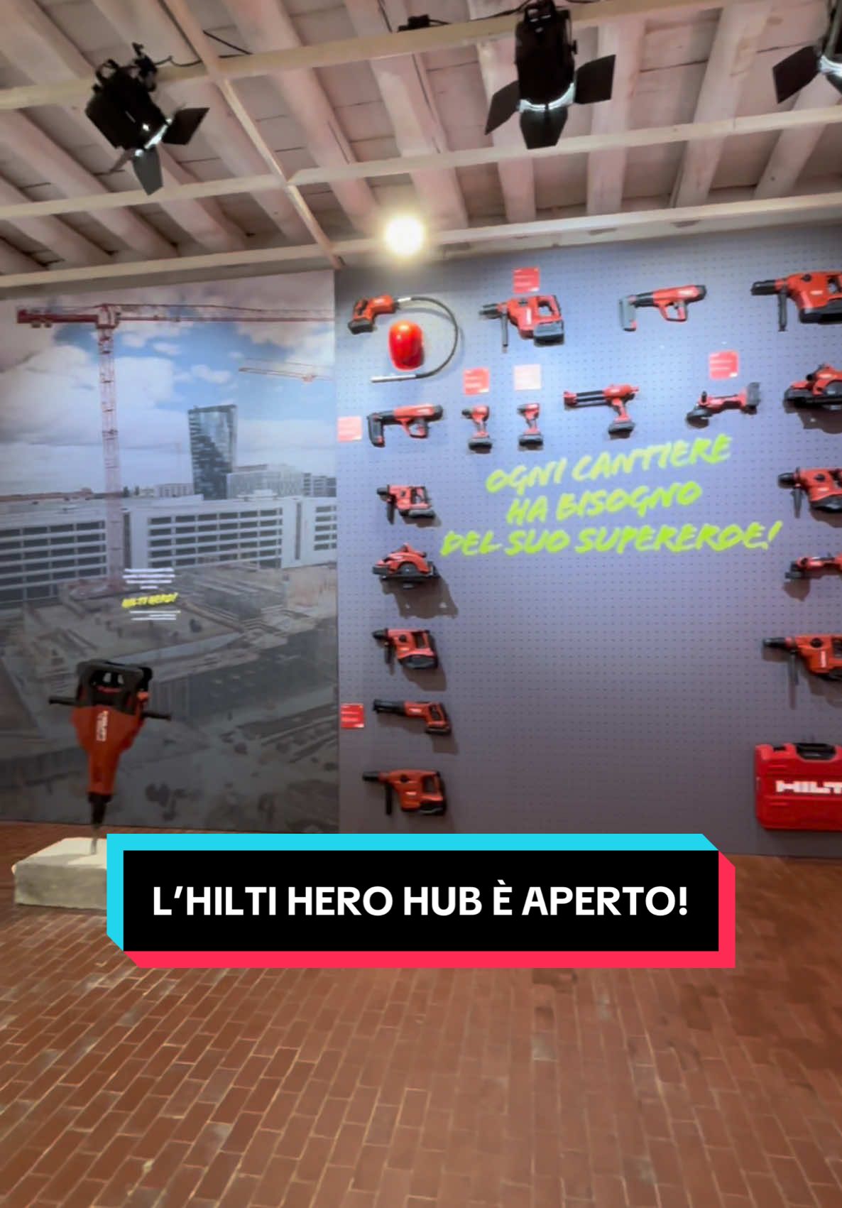 L’Hilti Hero Hub è ufficialmente aperto! Dal 7 al 13 aprile vieni a conoscere il mondo Hilti in via Tortona 12 🧰 #Hilti #hiltiitalia #hiltiherohub #hiltihero #fuorisalone #mdw 