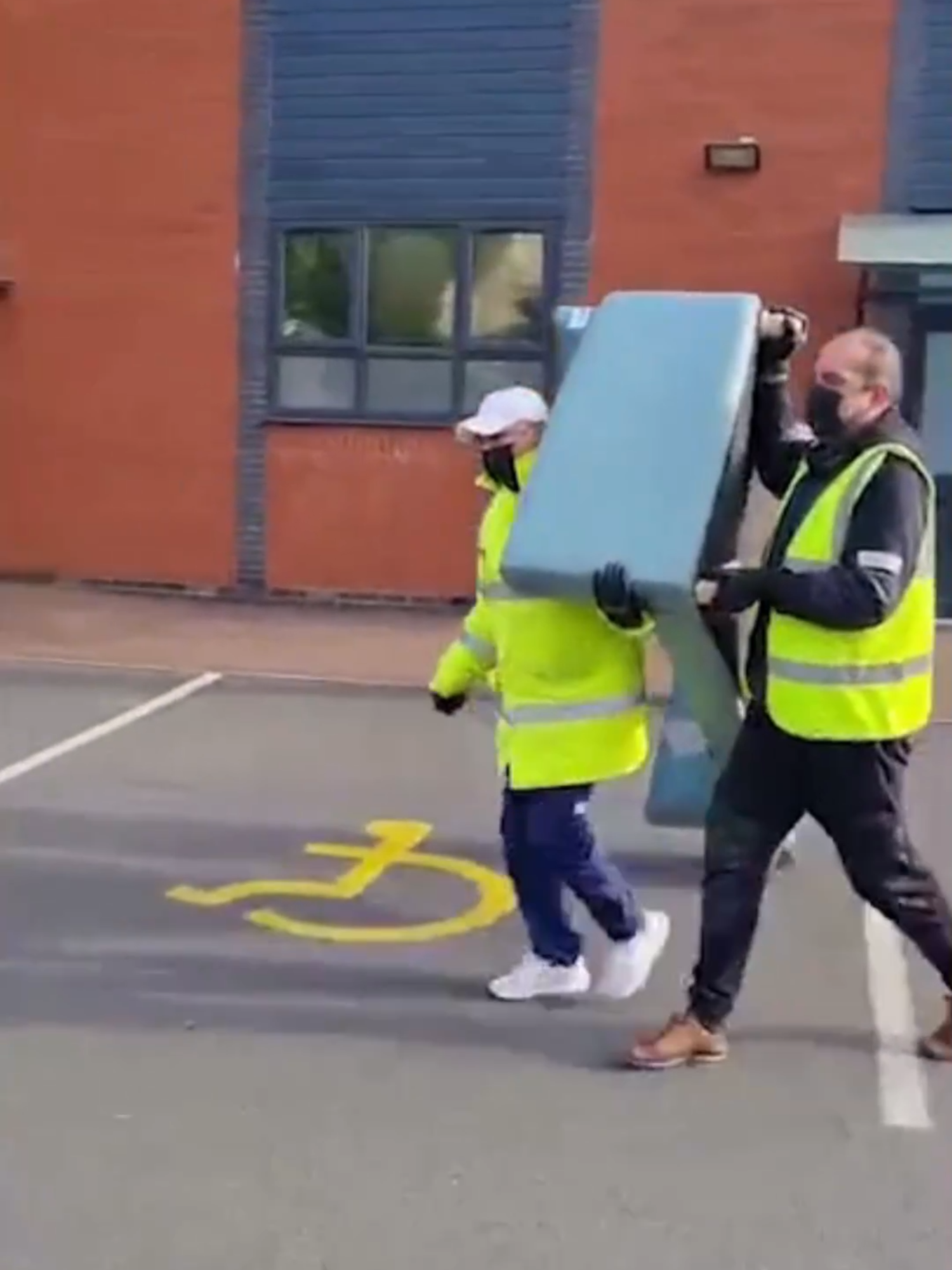 A team of volunteers, 120 tones of waste removed and not a speck of dirt left on the street. Council bins boss Coun Mahmood said of UKIM Sparkbrook Islamic Centre and Masjid: 