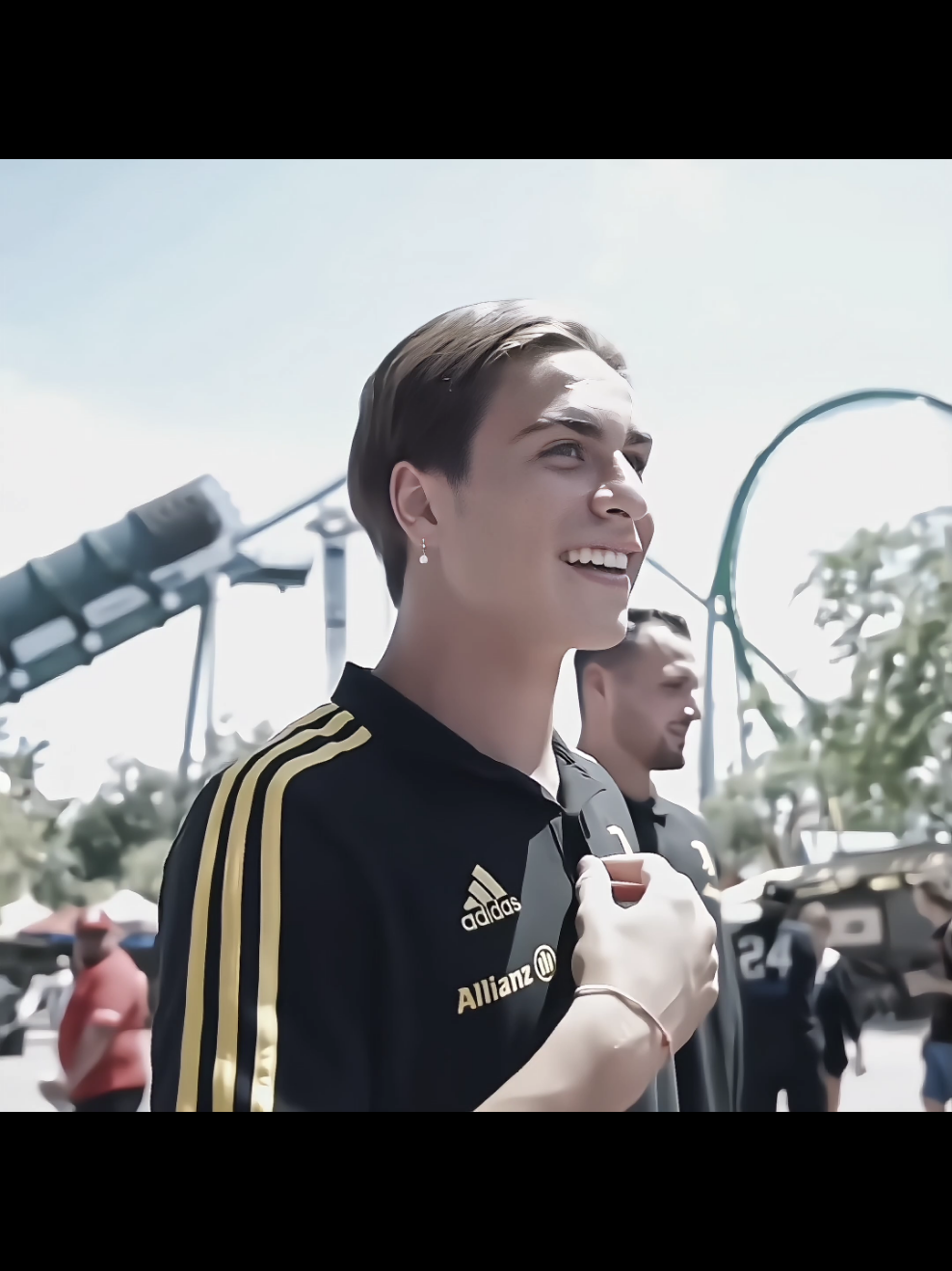 اتحداك تجيبلي لاعب احلى من هالكيك 🤣🤍✨ + لو طلع ابنك يشبه المنشن الأول شلونه يطلع ؟ 🤣🤣 #يلدز #Yildiz #كرة_قدم #Football #Soccer #exp #foryou #fyp #sport #رياضة 