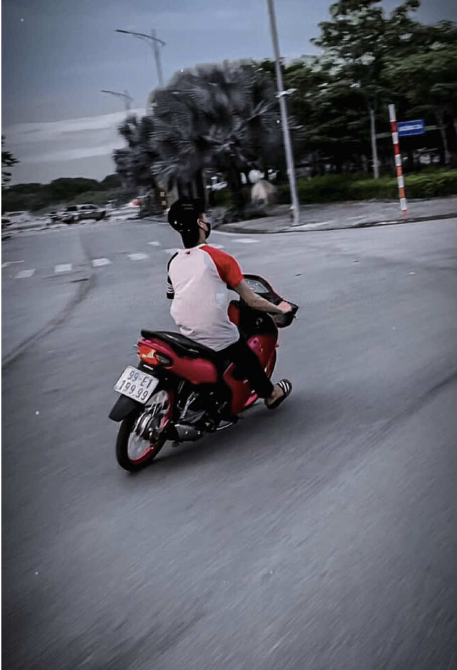 Hồi ức kia chợt tan,  như phong vân lòng ta đảo điên 😒#tuanthanh_28 #lenxuhuong 