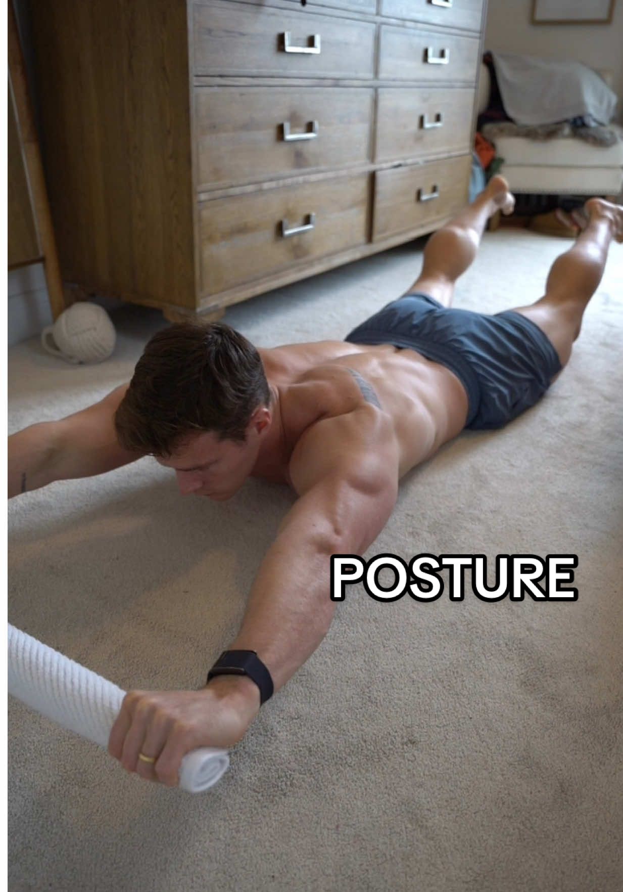 Your back & shoulders will thank you 😙 #movement #backpain #workoutroutine #healthyliving 