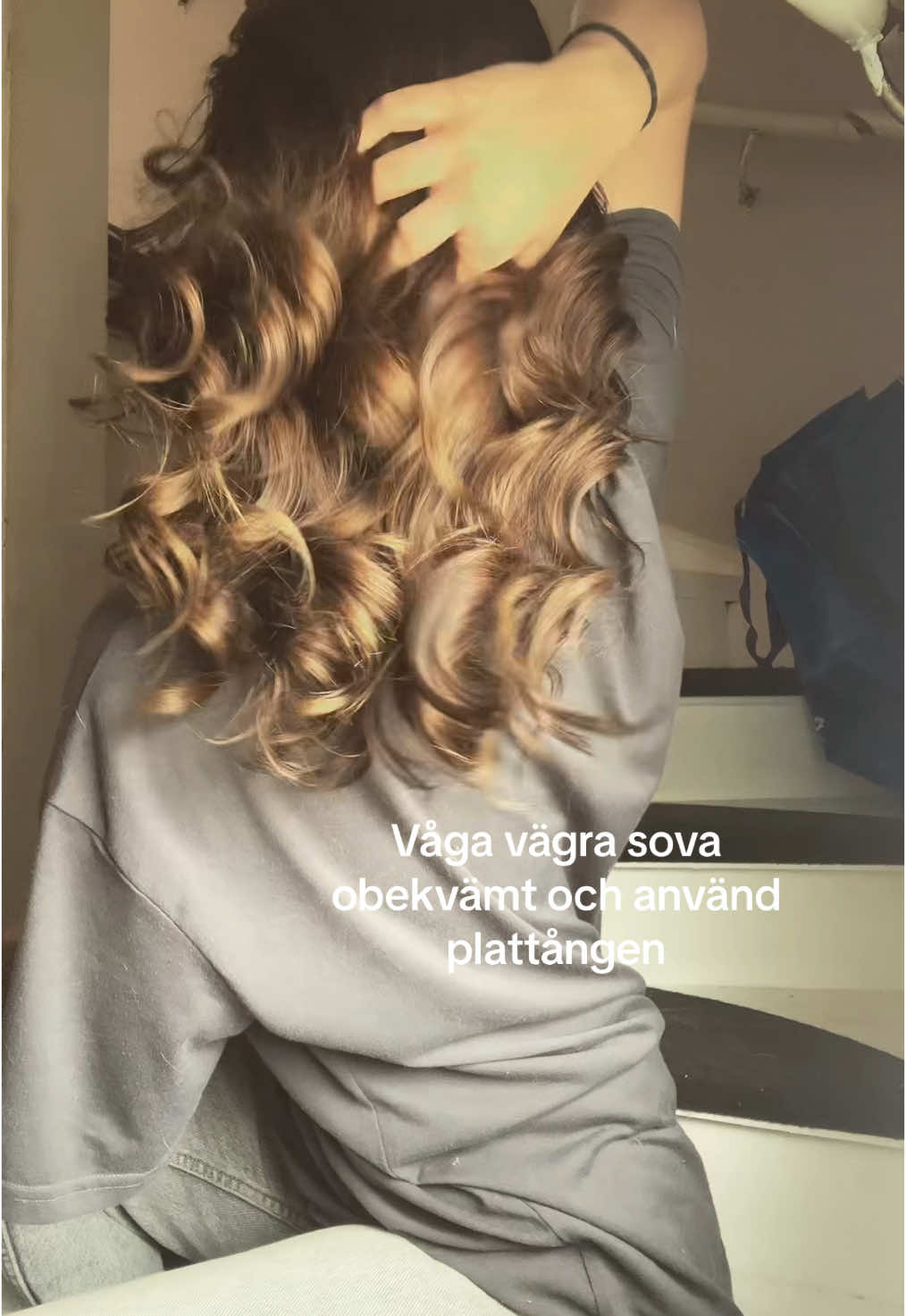 Vägrar testa heatless curls nånsin igen.✌🏼😋 #fypシ゚ #heatlesscurls #sweden🇸🇪 