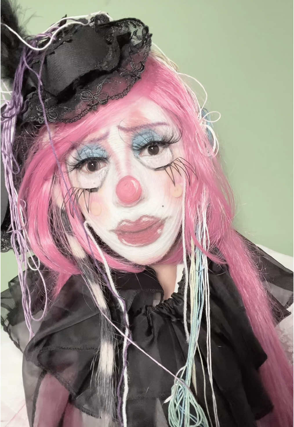 (Ib: @Anna👩🏼‍🎨) #yarnmakeup#yarndoll#clownmakeup#clowncore#woolmakeup 