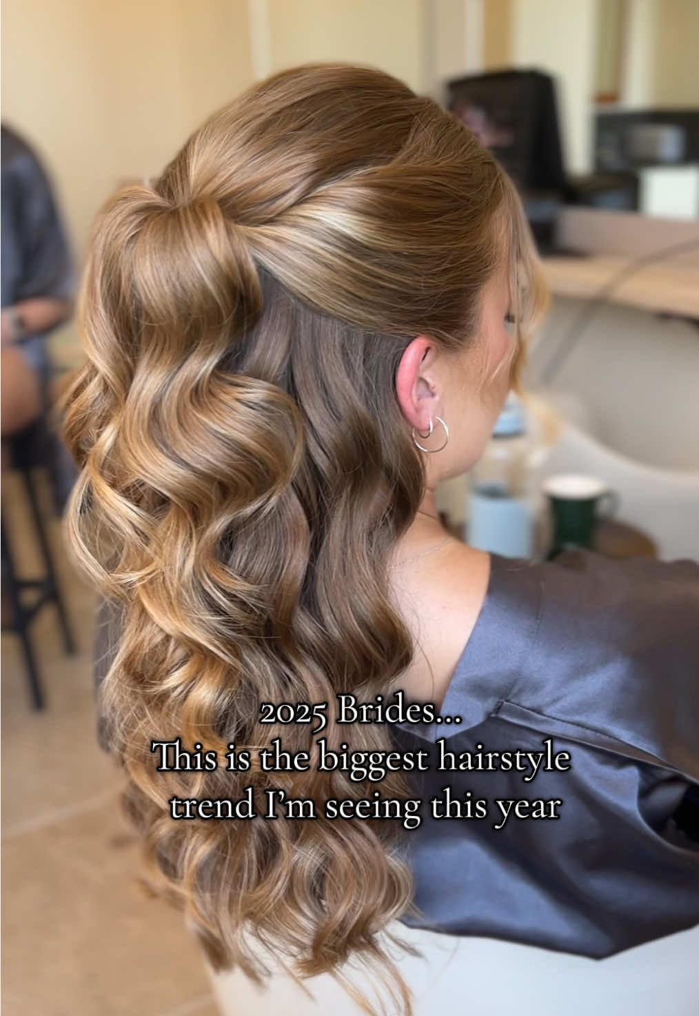 2025 Brides this is the biggest trend I am seeing in wedding hair this year! And I LOVE it!! 😍 What are your thoughts? #weddinghairstylist #ukweddinghairstylist #bridalhair #bridalhairstyle #weddinghair #weddinghairstyle #weddingtrends #weddingtrends2025 #halfuphalfdown #halfuphalfdownhairstyle 