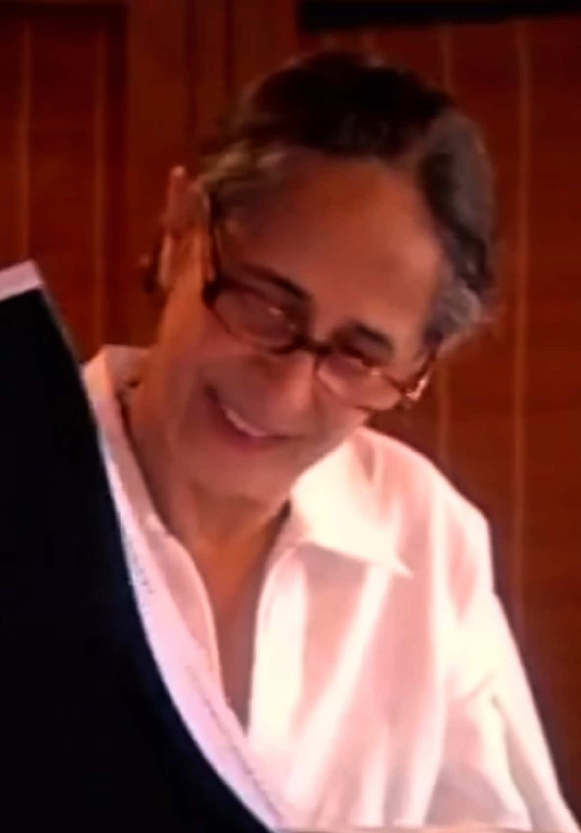Tocando em frente… (Almir Sater e Renato Teixeira)  #mariabethania #tocandoemfrente #mpb #musicapopular #brasil #fy 