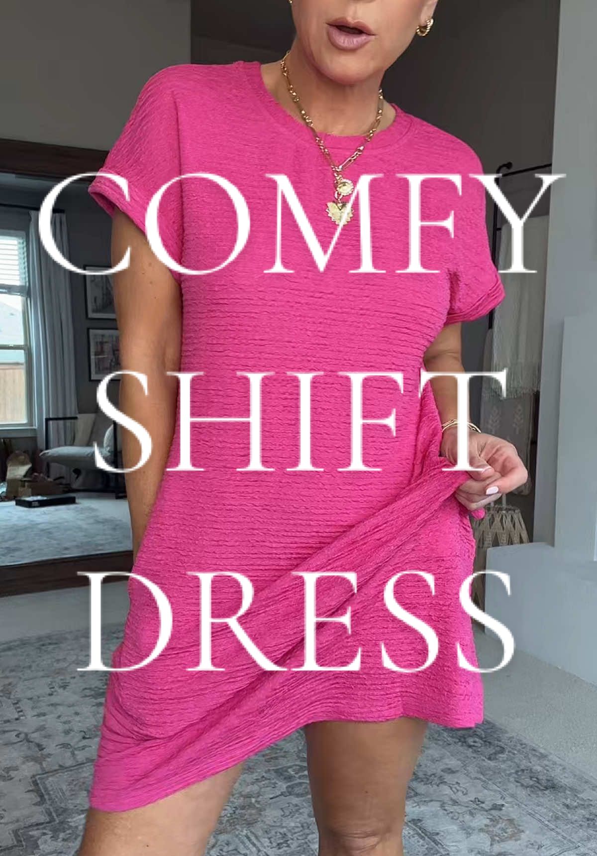 Throw it in your suitcase and go. This versatile shift dress is perfect for so many occasions and super comfy. #shiftdress #traveldress #easterdress #churchdress #dresswithpockets 