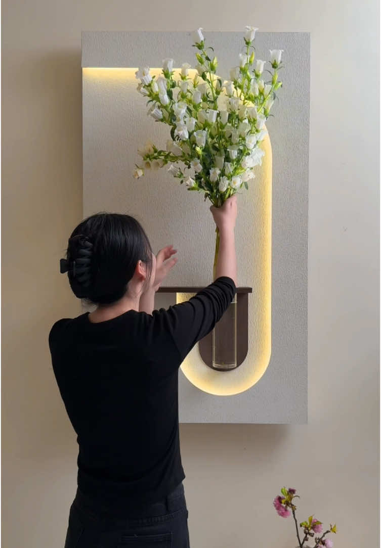 Tranh decor cắm hoa xu hướng trang trí nhà cửa 