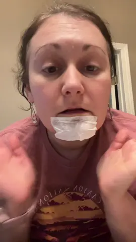 #lanbenanoseplantsporestrips on my chinny chin chin #blackheadextraction 