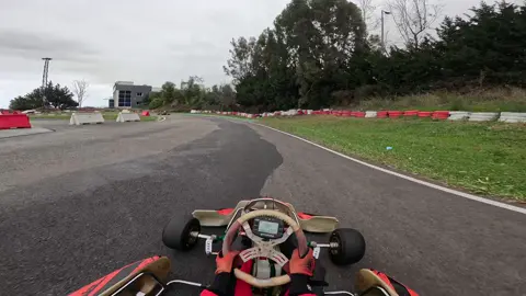 messy lap but somehow was my best 😭 #karting #rotax #racing #karts #fyp #nav #fyp #nokia #drake #pnd #partynextdoor #dietrying #music #race #racist #foryou #foryoupage #viral #cars #car #onboard #lebanon #arab #sad #happy #Love #xyz #xyzabc 
