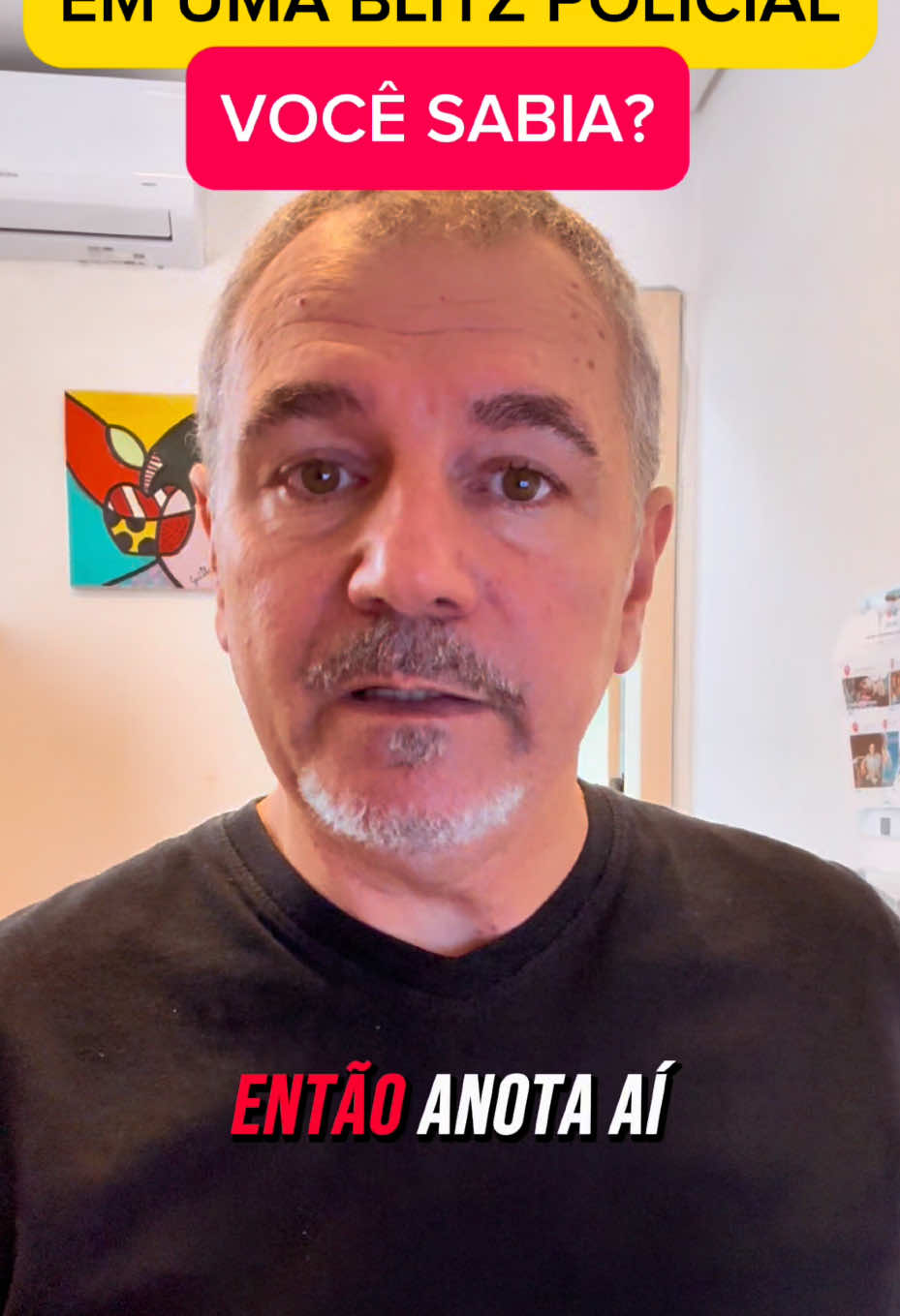 🚔 Parou na blitz e já se sentiu culpado? Isso acontece quando você não conhece seus direitos. Nesse vídeo, te explico o que a polícia pode ou não fazer, o que você deve apresentar, e como se proteger de abuso. #blitz #direitodefesa #ctb #abordagem