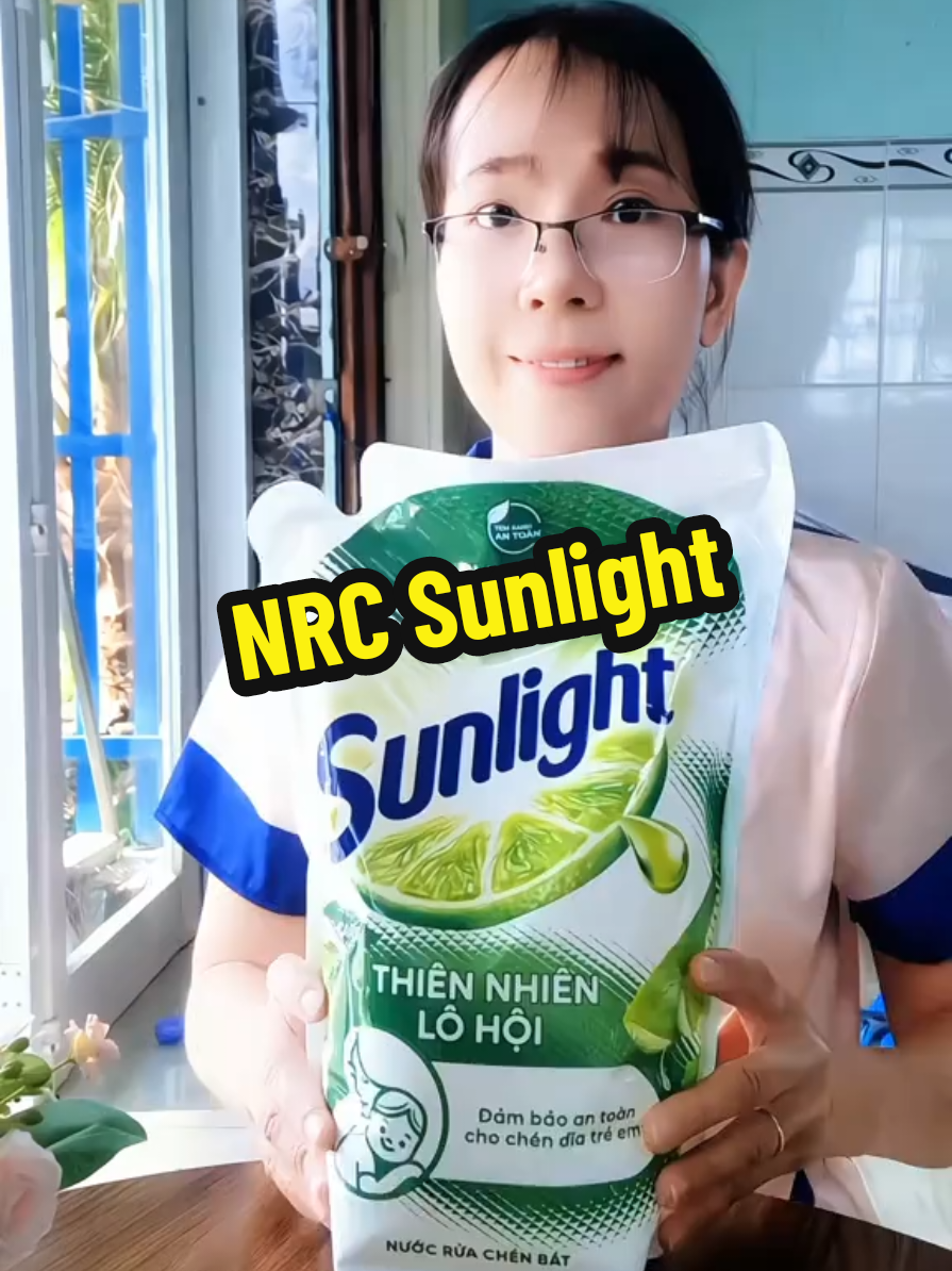 Đã có nước rửa chén Sunlight an toàn cho chén đĩa trẻ em #tiktoktrogia #sunlight #nuocruachensunlight #mevabe #tiepthilienket #tiktoktrogia  #nuocruachenchobe @Dương - Mẹ Cà Rốt @Dương - Mẹ Cà Rốt 