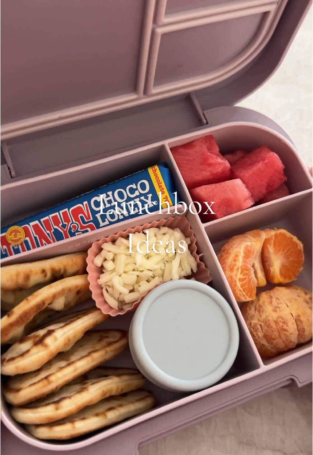 Pack my daughters lunch with me 🍕🥰 #lunchideas #lunchboxideas #packedlunch #lunchtime #lunch #asmr #asmrsounds #momlife 