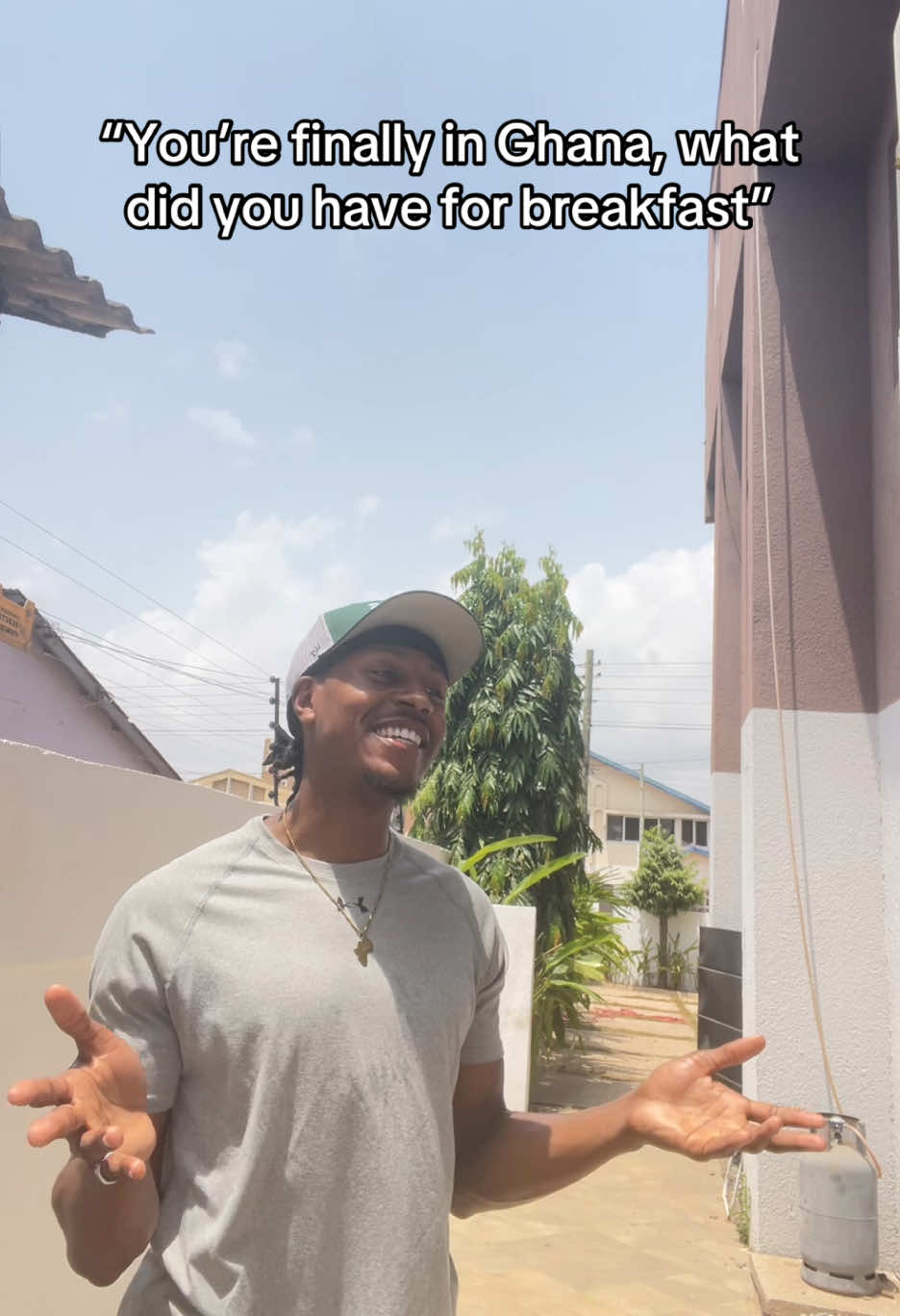 I had no idea bread taste so good until I had Ghana bread 🤌🏽 #ghana #ghanatiktok🇬🇭 