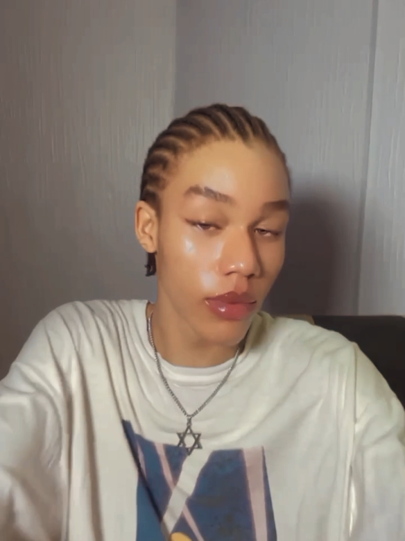 edit📷📸 #CapCut #model #genderfluid #androgynous #feminineenergy #edits #fyp #